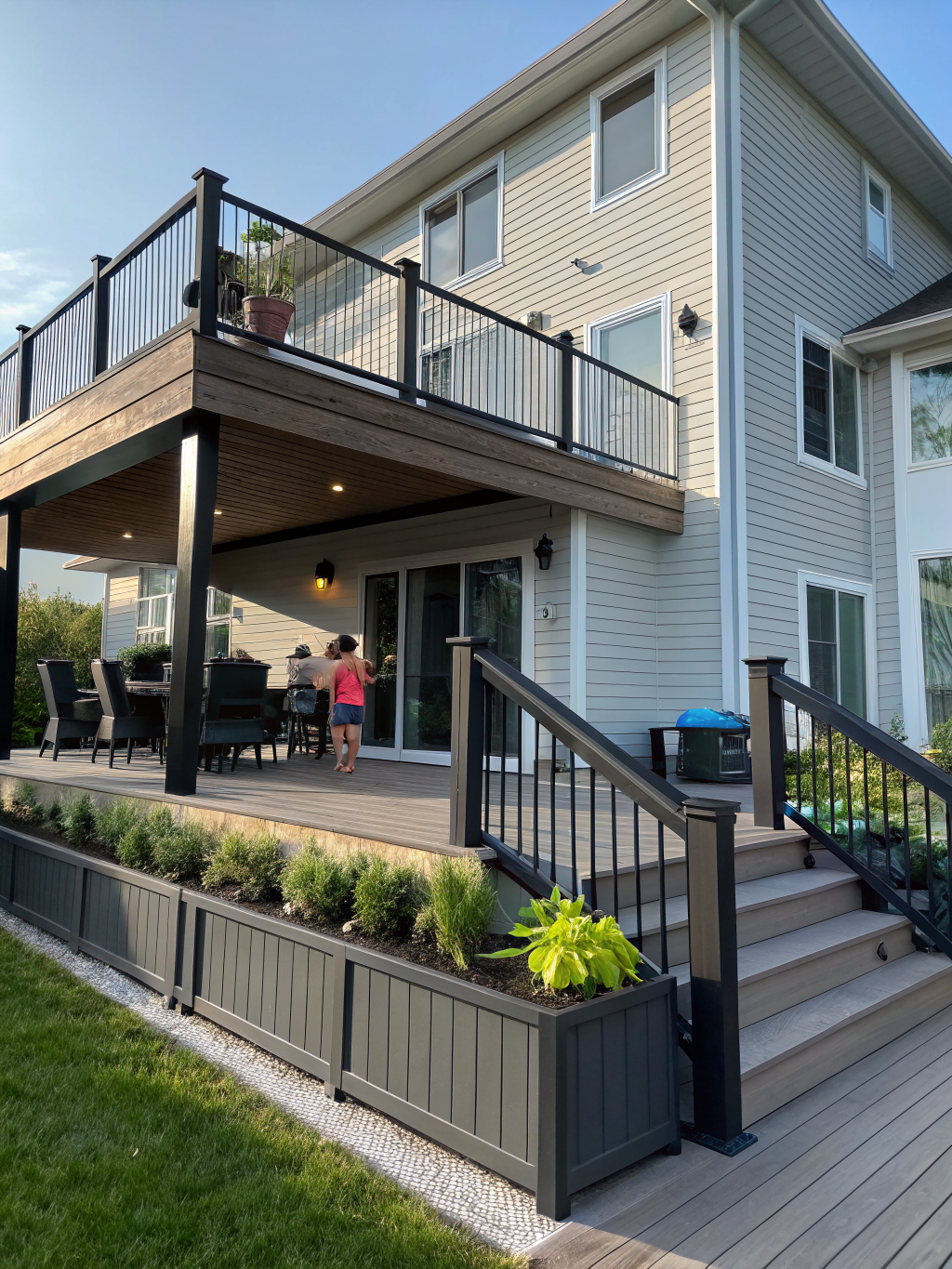 Custom Deck & Patio